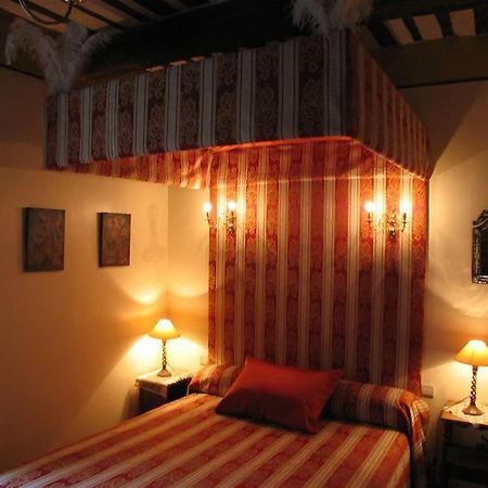 Bed and Breakfast Bize De La Tour Saint-Bonnet-du-Gard Pokój zdjęcie